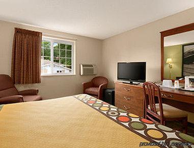 Super 8 By Wyndham Mn Winona